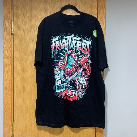 Six Flags Fright Fest T-Shirt - Size XL - Picture 1 of 5
